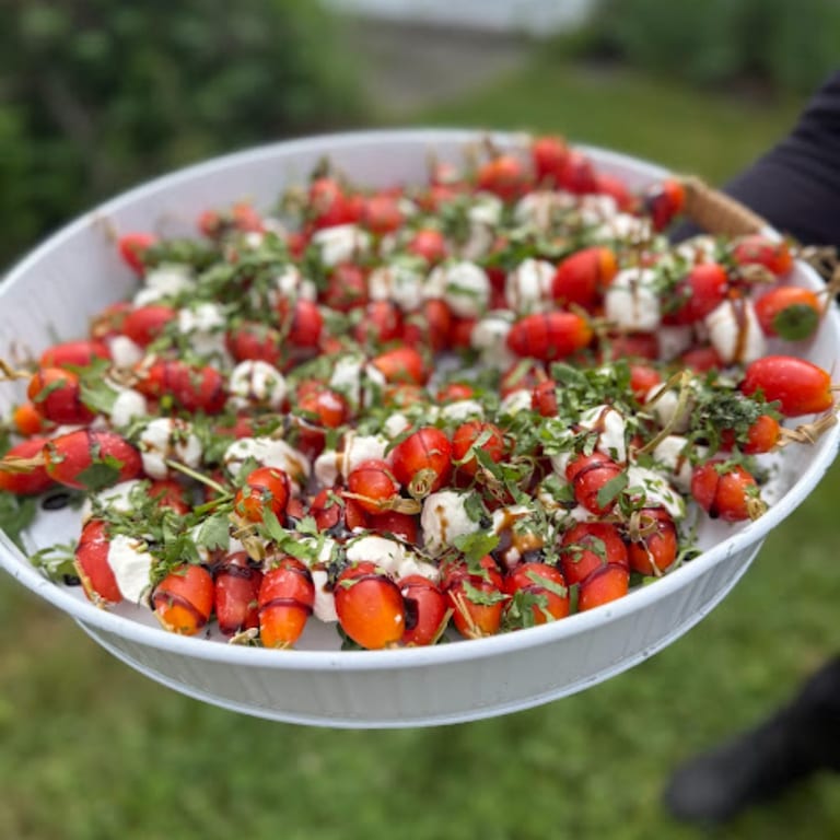 Fresh, Seasonal Menus Crafted with Care